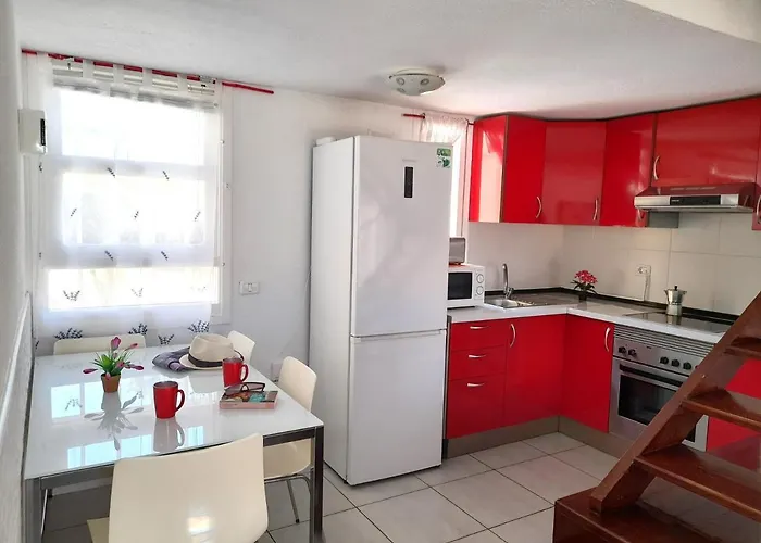 El Cortijo, Pool View 度假居